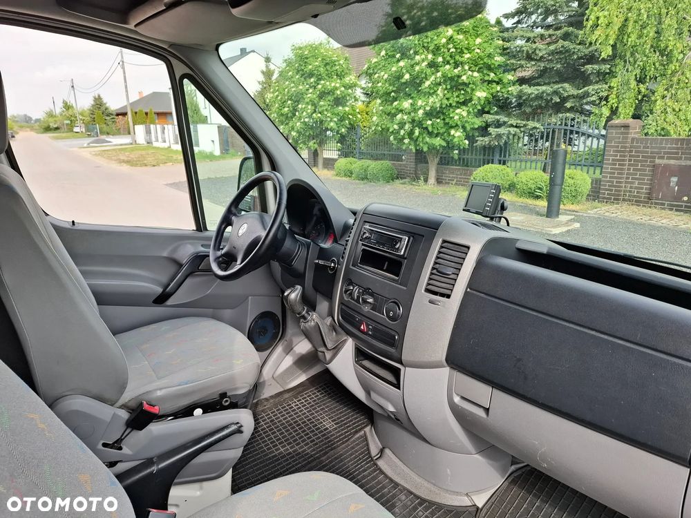 Volkswagen Crafter - 13