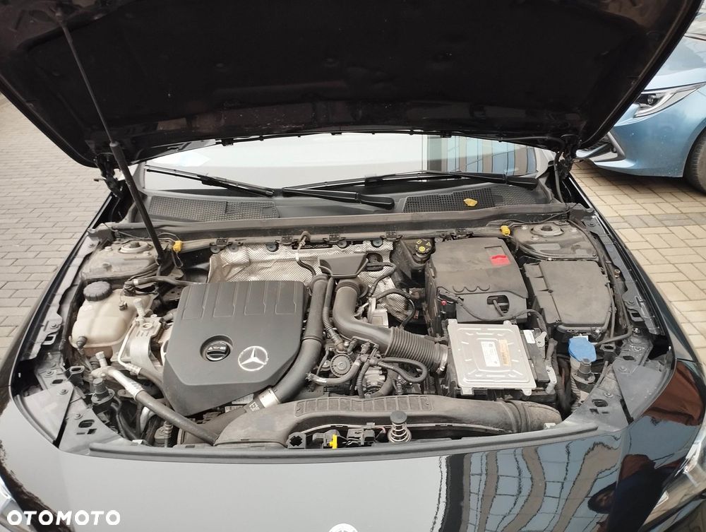 Mercedes-Benz CLA - 10