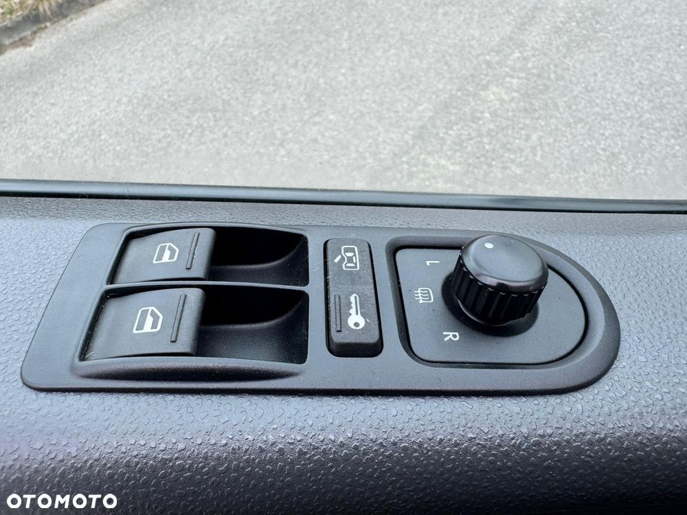 Volkswagen Transporter - 13