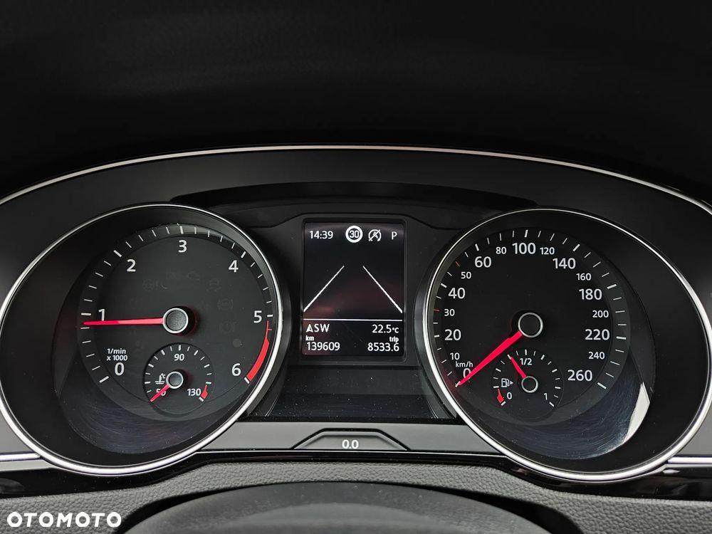 Volkswagen Passat 2.0 TDI EVO Business DSG - 17