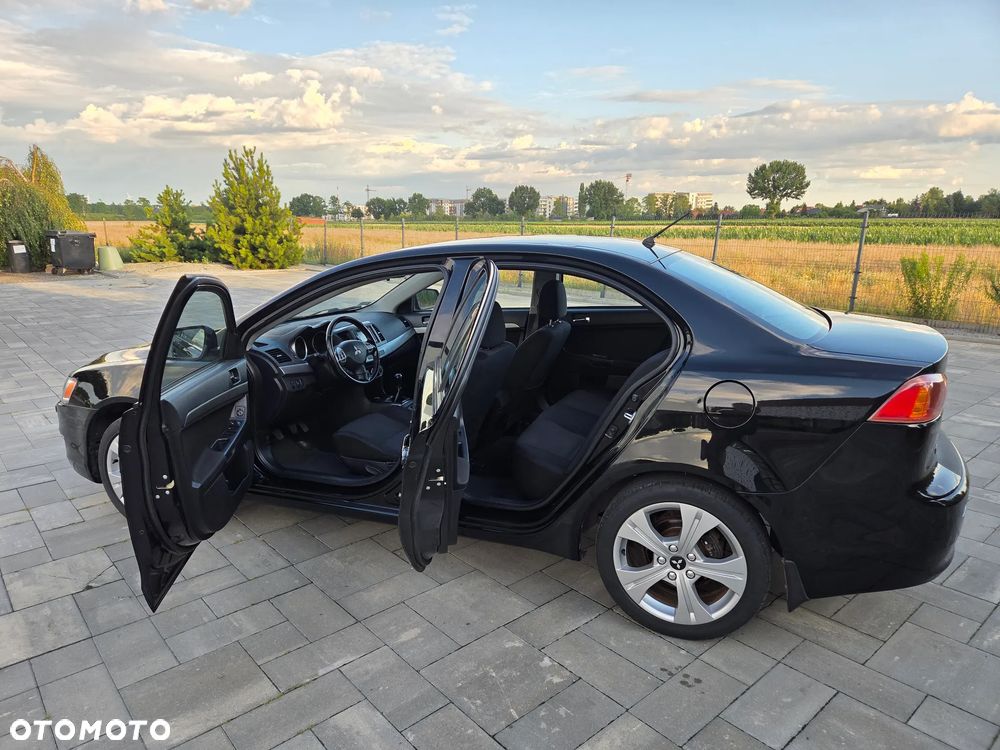 Mitsubishi Lancer 1.8 Invite - 13