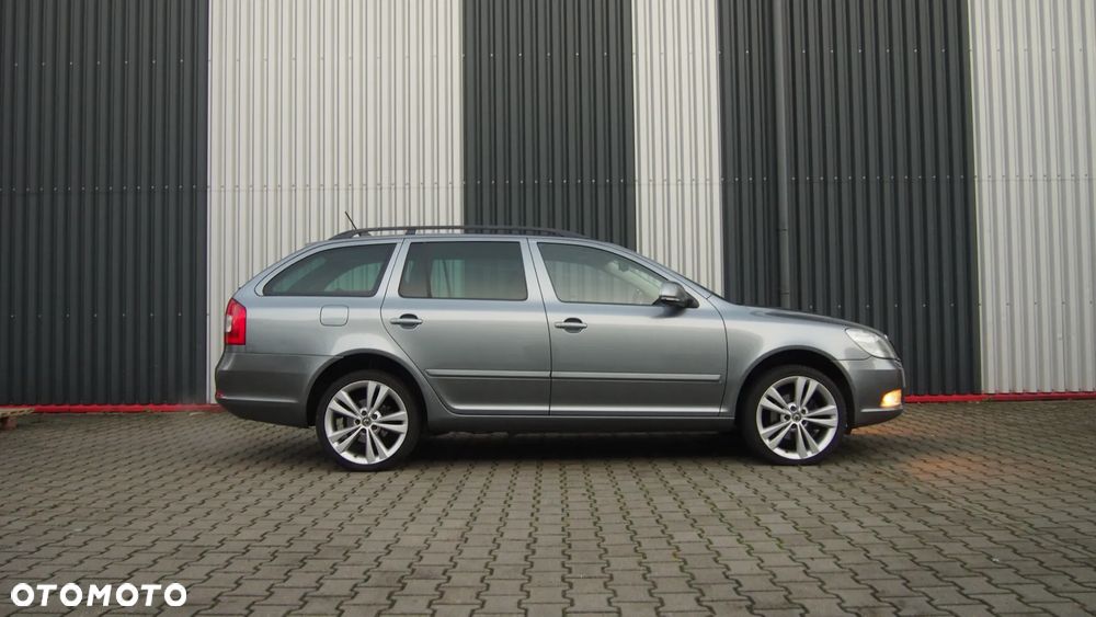 Skoda Octavia 2.0 TDI DPF 4x4 DSG Elegance - 31