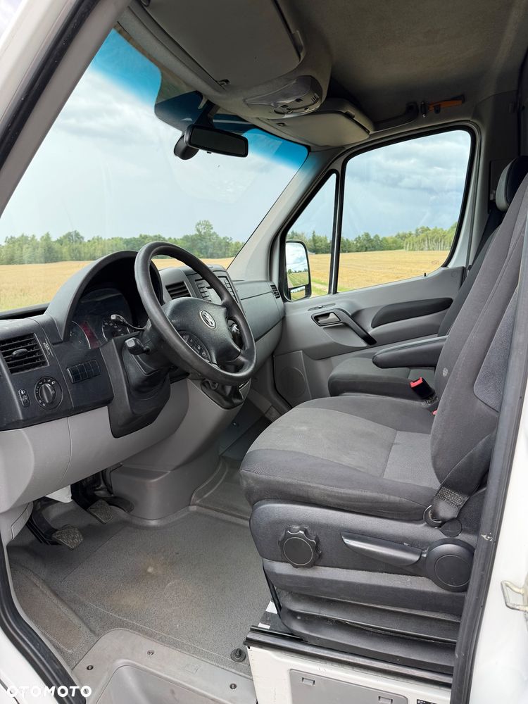 Volkswagen Crafter - 11