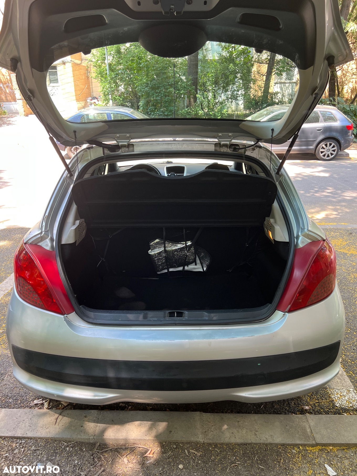 Peugeot 207 1.4HDI Premium - 6