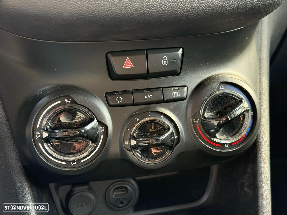 Peugeot 208 1.6 BlueHDi Style - 10