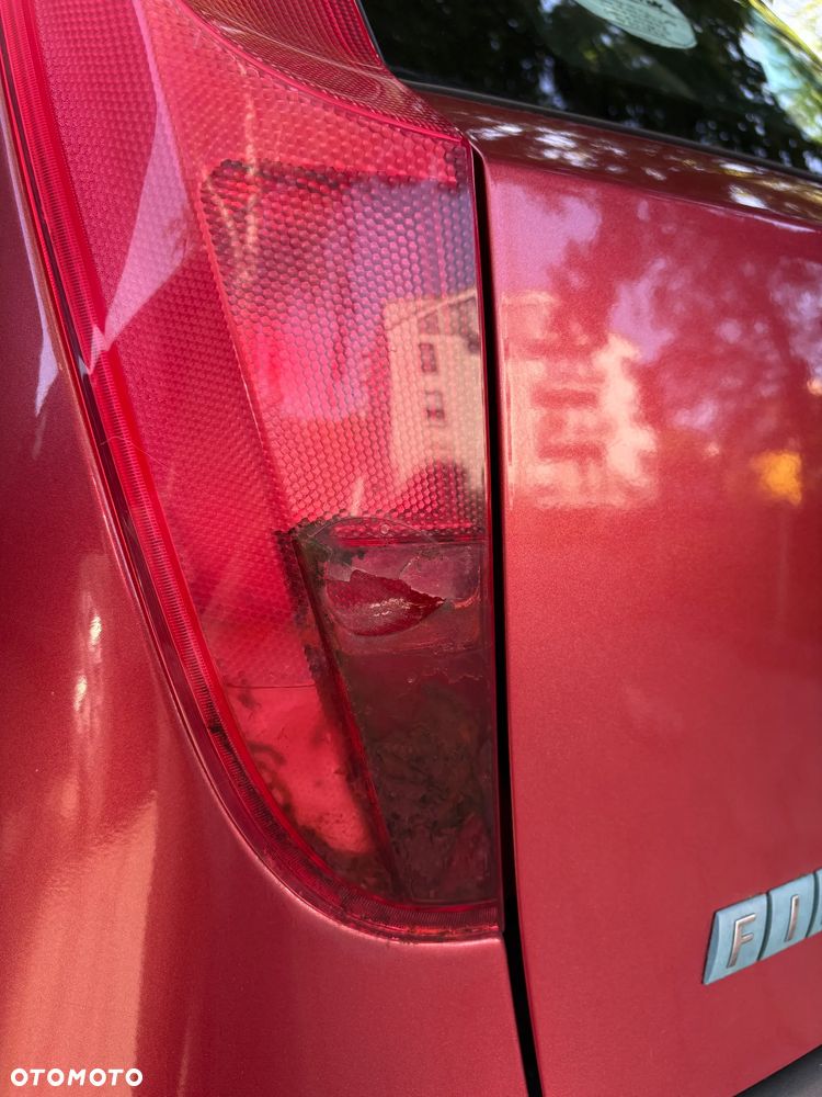 Fiat Punto 1.2 8V - 30