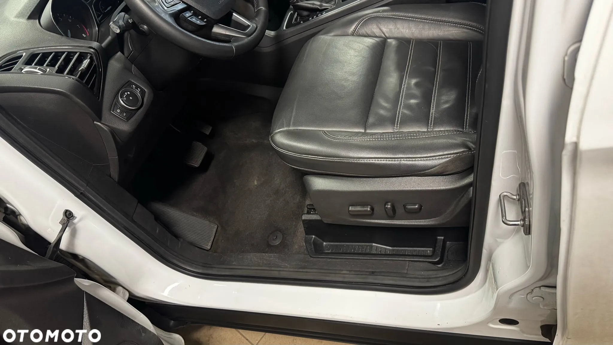 Ford Escape 1.5 EcoBoost AWD SE - 9