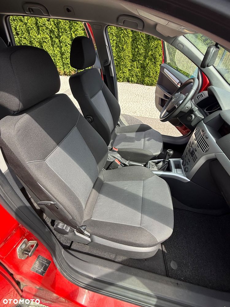Opel Astra 1.6 - 12