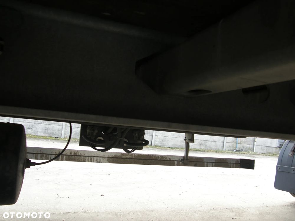 Möslein TA3 2021rok ocynk 3 osiowa przyczepa niskopodwoziowa z Niemiec - 24