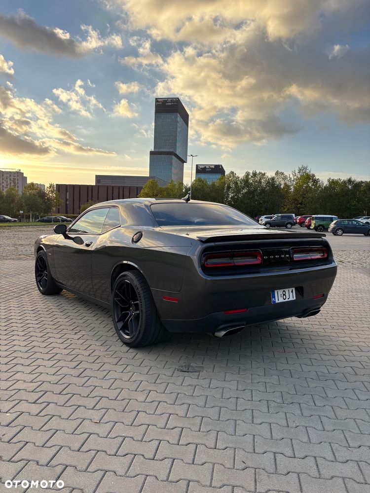 Dodge Challenger 5.7 R/T - 6