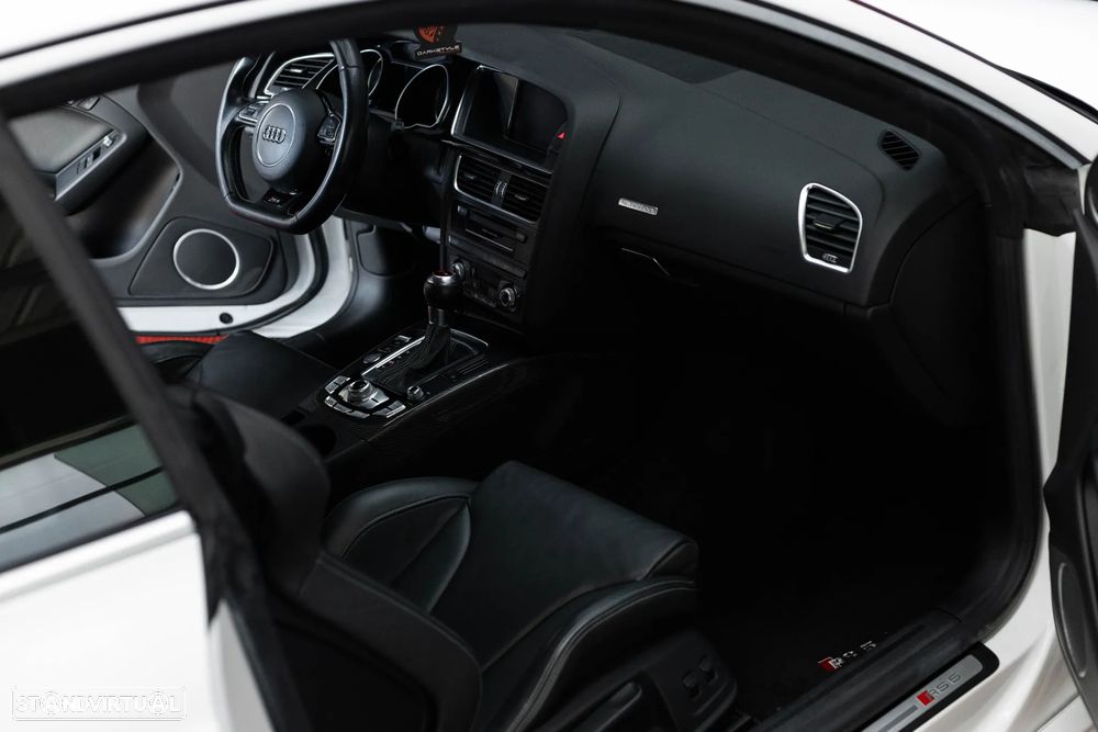 Audi RS5 4.2 FSi quattro - 44
