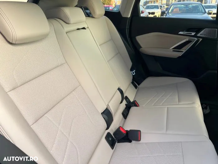 BMW iX1 xDrive30 - 17