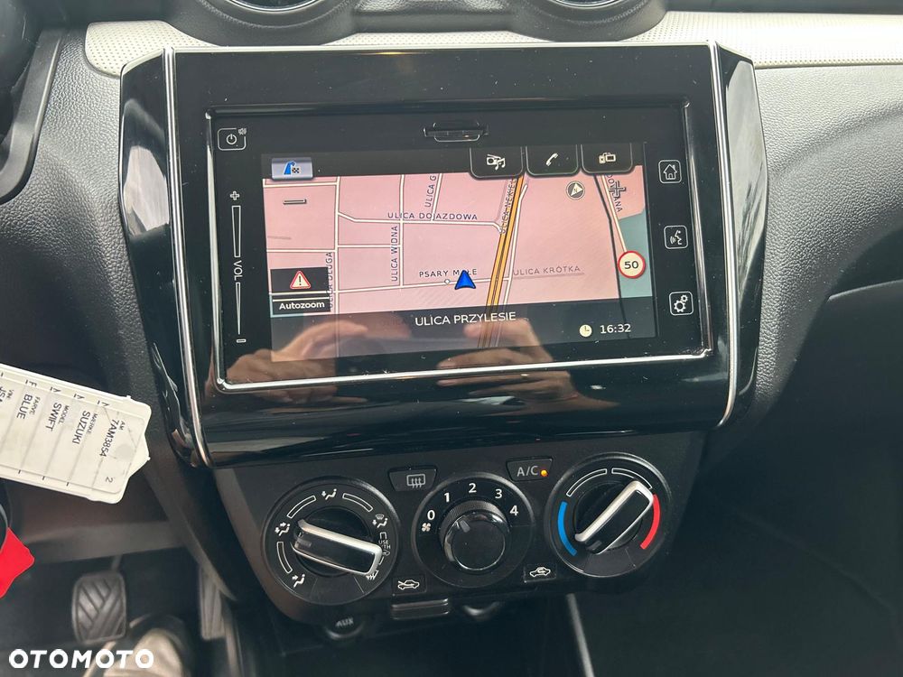 Suzuki Swift 1.2 Premium - 32