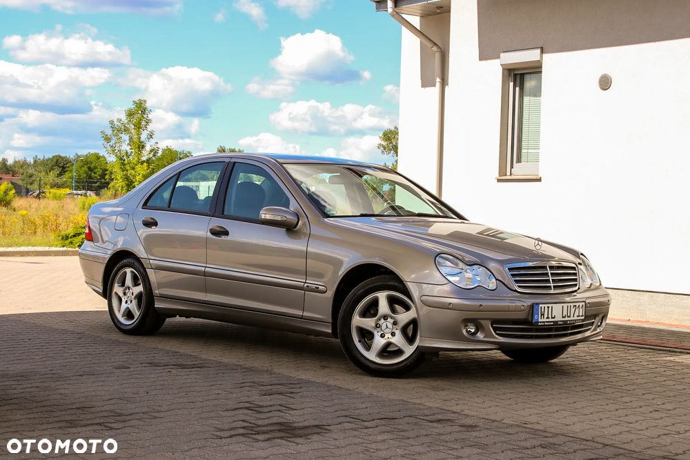 Mercedes-Benz Klasa C 180 Kompressor Automatik Classic - 12