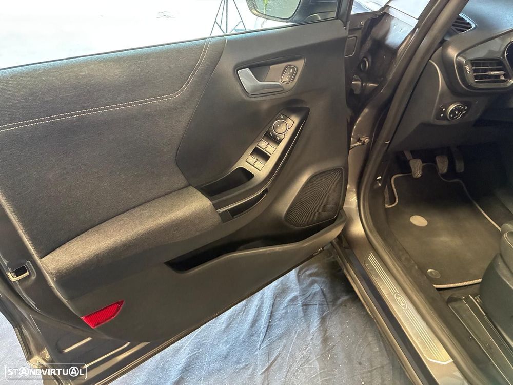 Ford Puma 1.0 EcoBoost MHEV Titanium - 16