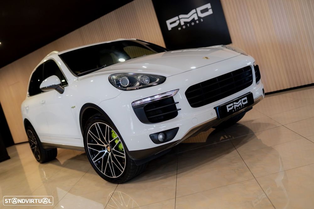 Porsche Cayenne S E-Hybrid - 6