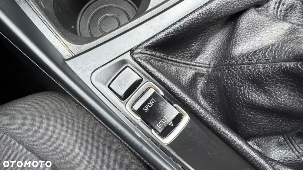 BMW Seria 1 114i - 34