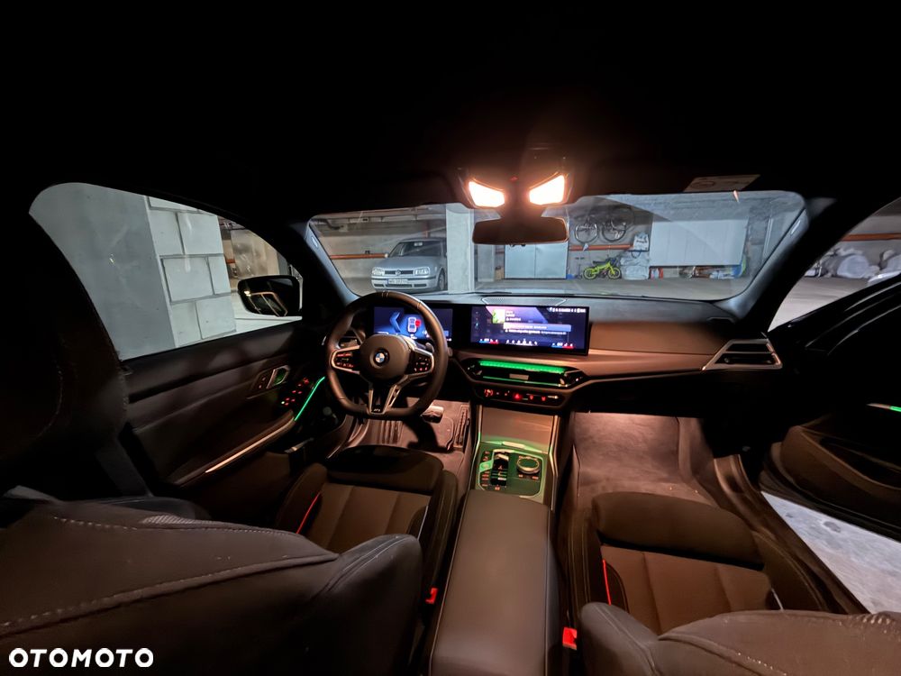 BMW Seria 3 318i M Sport - 11