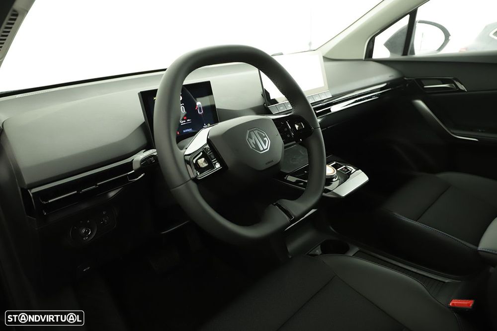 MG MG4 64 kWh Luxury - 5