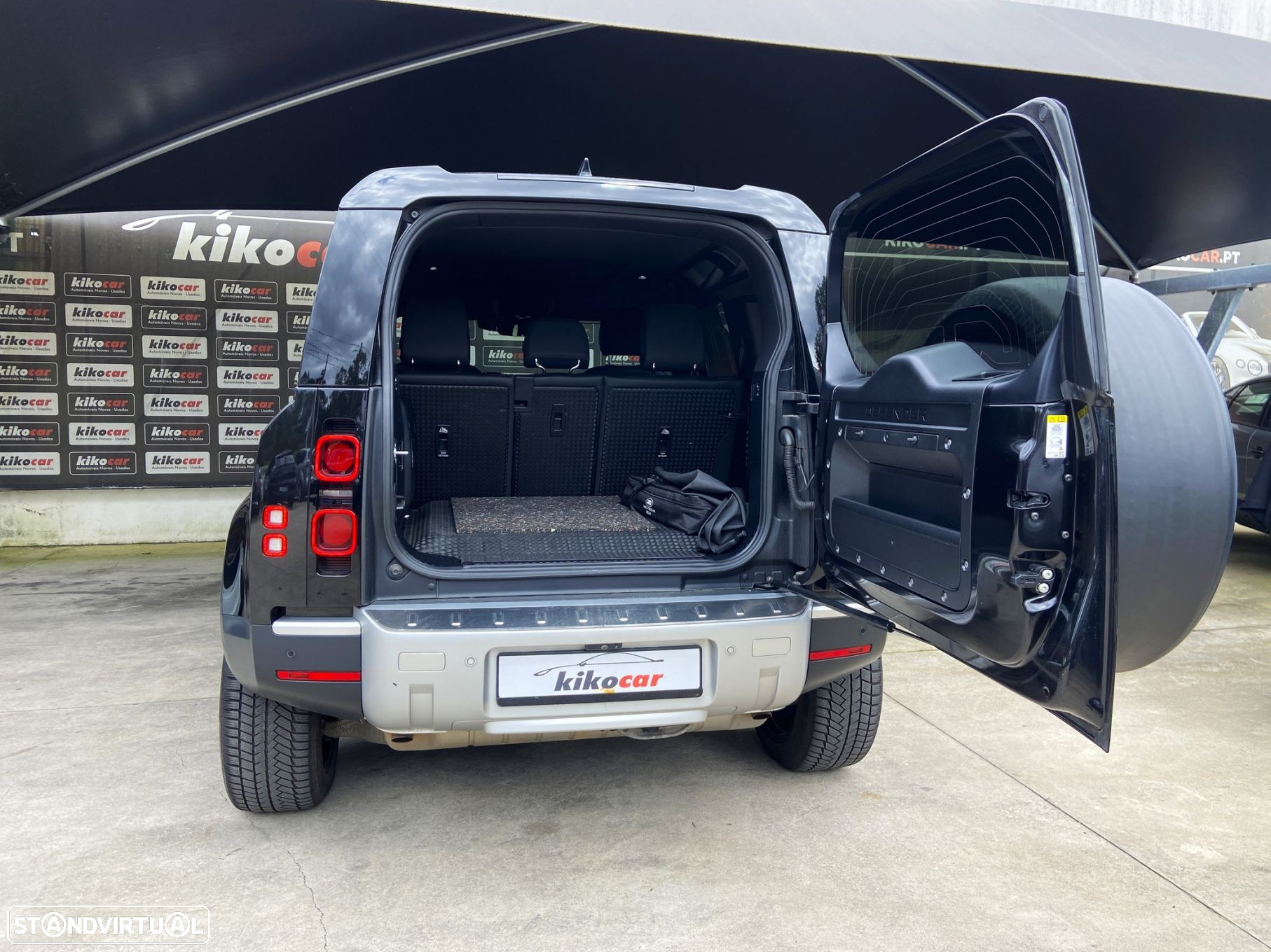 Land Rover Defender 2.0 P400e 110 AWD SE - 10