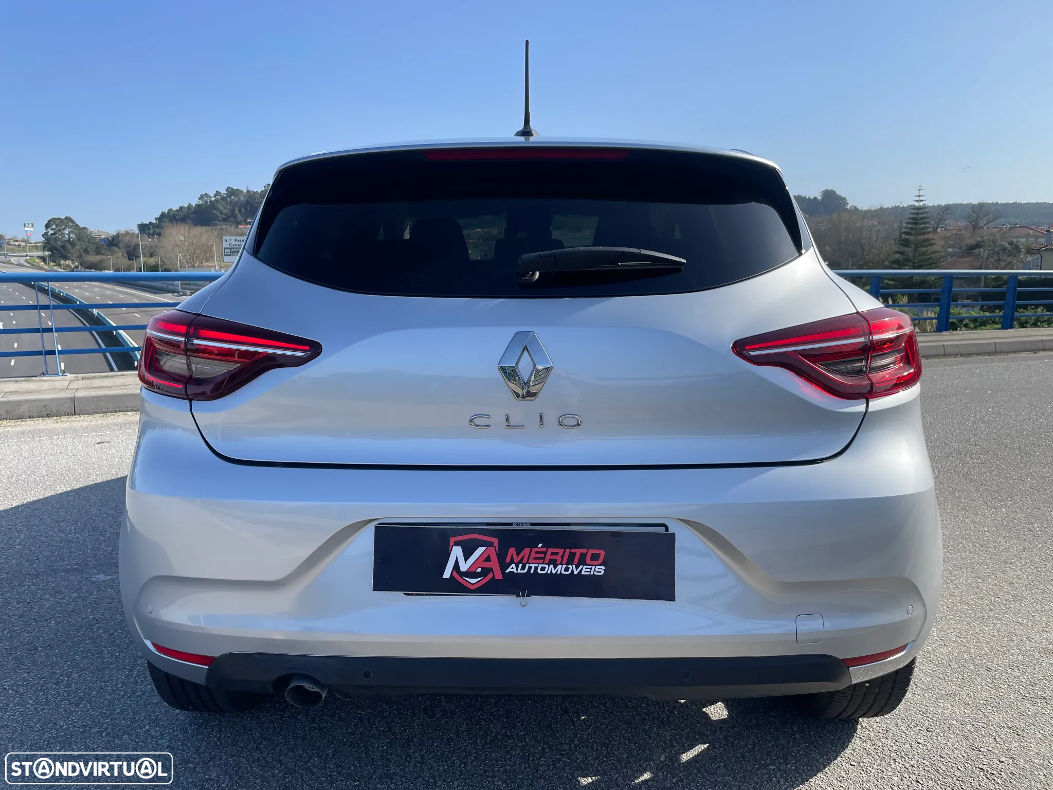 Renault Clio 1.0 TCe Techno - 6