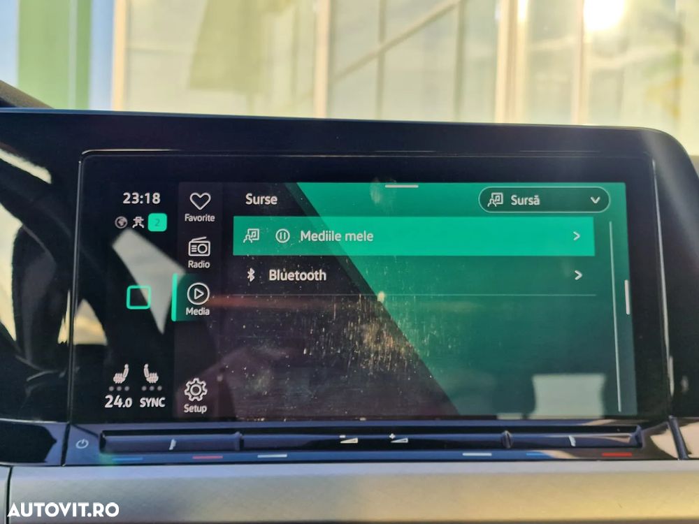 Volkswagen Golf 2.0 TDI SCR DSG Life - 17