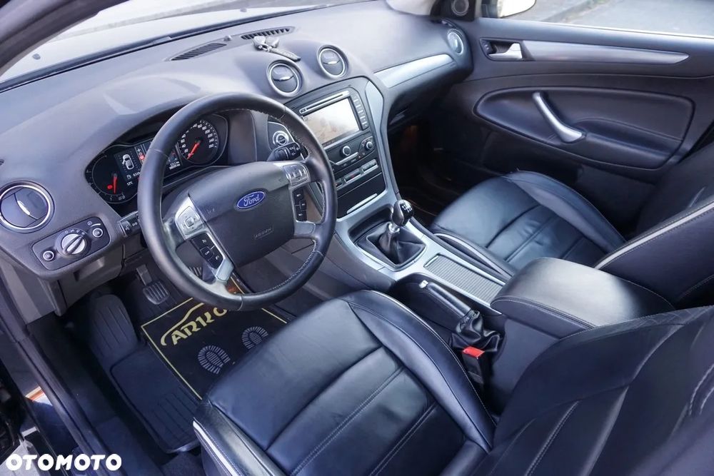 Ford Mondeo 2.0 TDCi Business Edition - 24