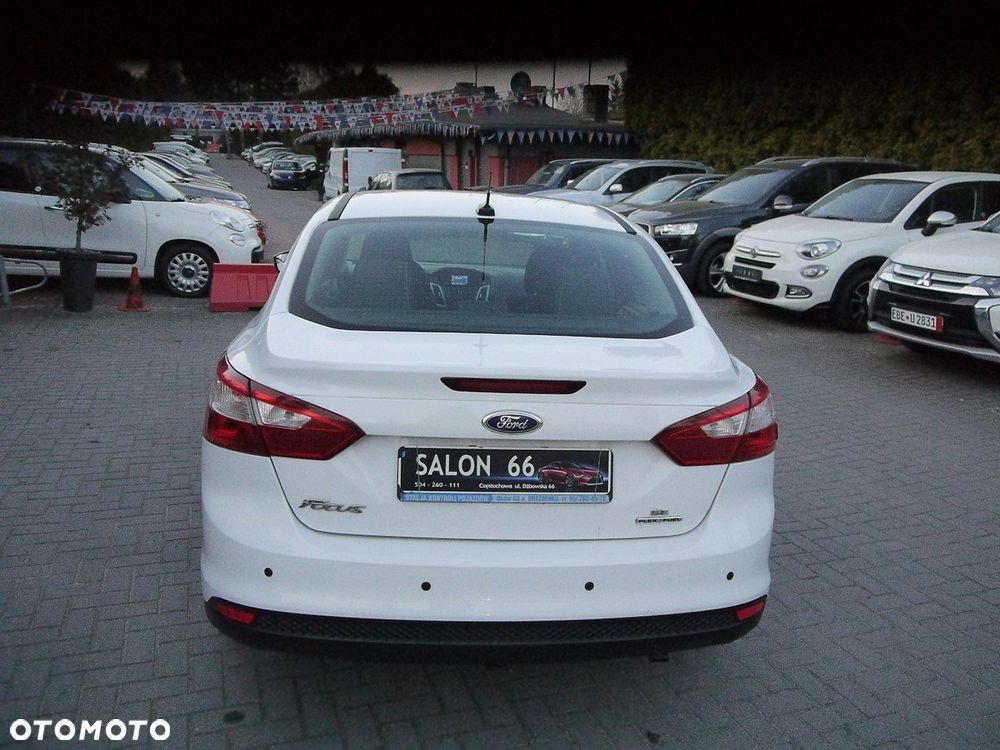 Ford Focus - 12