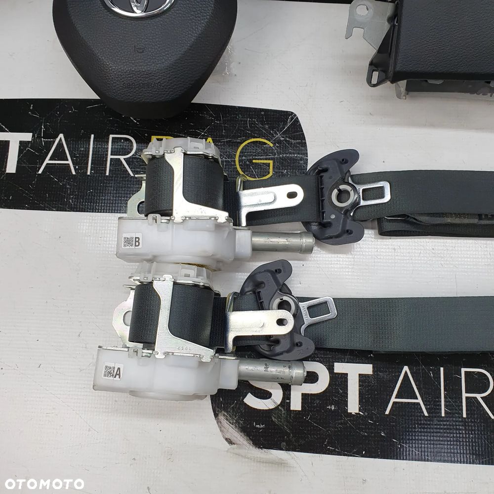 TOYOTA COROLLA E21 DESKA ROZDZIELCZA NITKA KONSOLA KOKPIT PULPIT PODUSZKI AIRBAG AIR BAG PASY KIT SET - 12