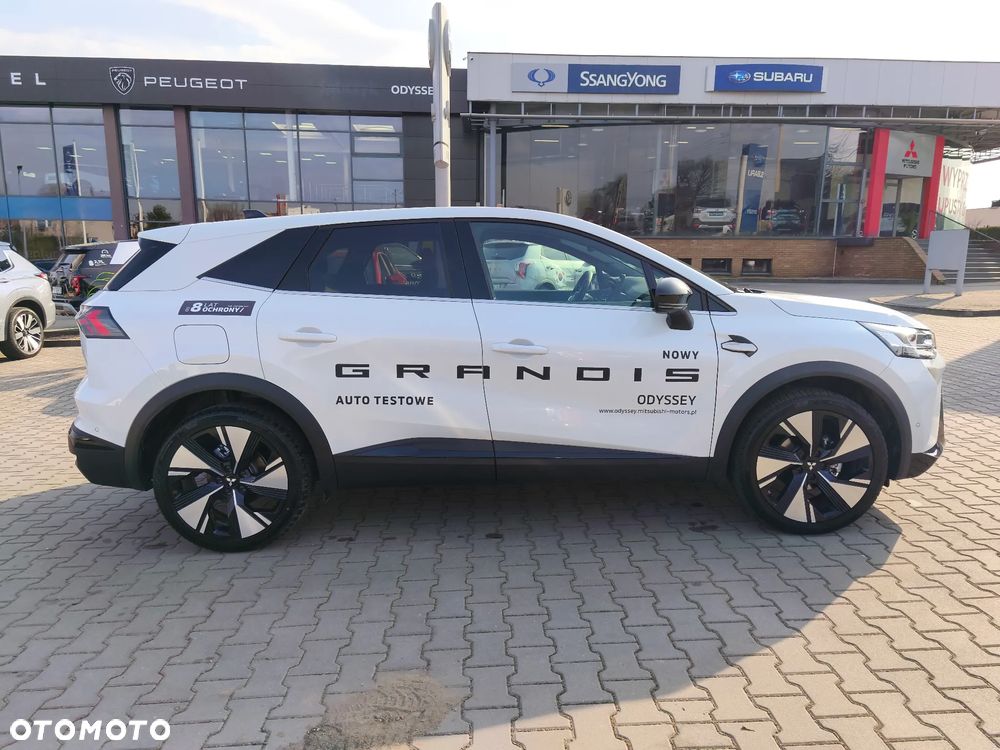 Mitsubishi Grandis - 4