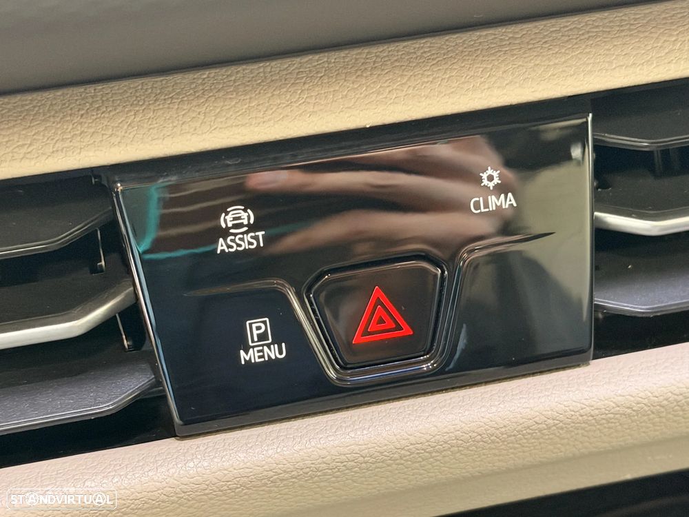 VW Multivan 2.0 TDI Style DSG - 46