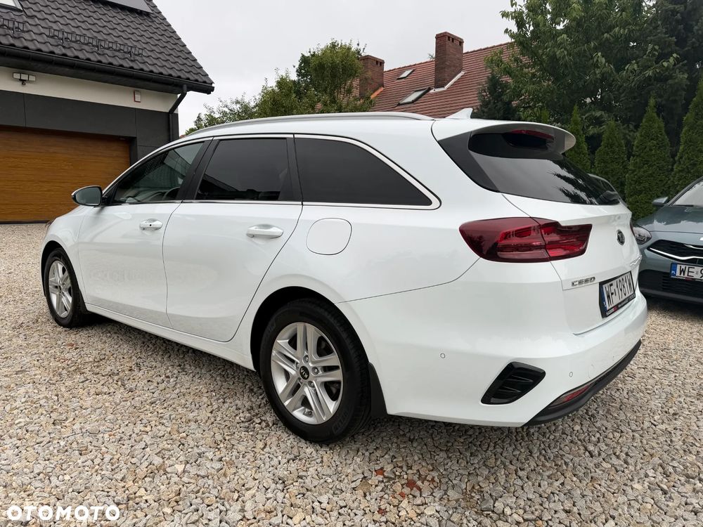 Kia Ceed 1.6 CRDi mHEV L - 3