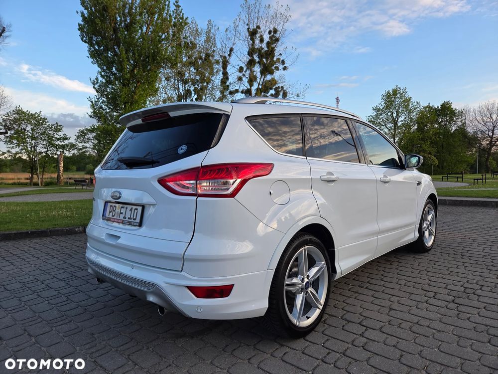 Ford Kuga 1.6 EcoBoost 2x4 Titanium - 7