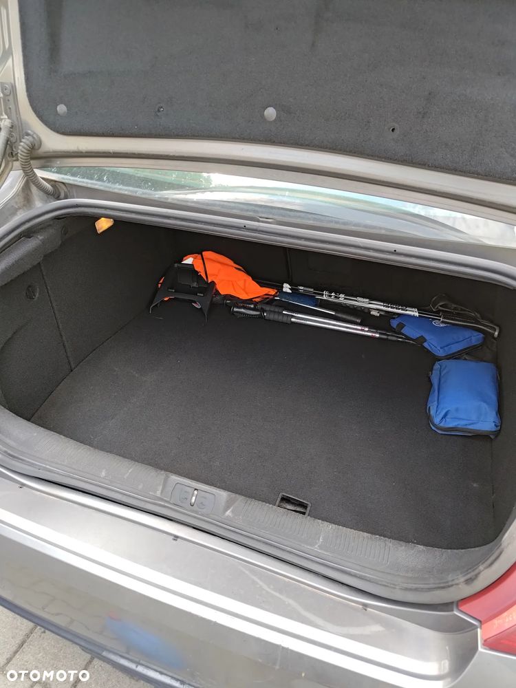 Peugeot 407 2.0 HDi Premium - 15
