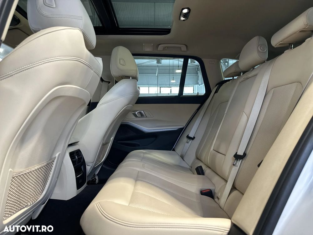 BMW Seria 3 320e AT PHEV - 13