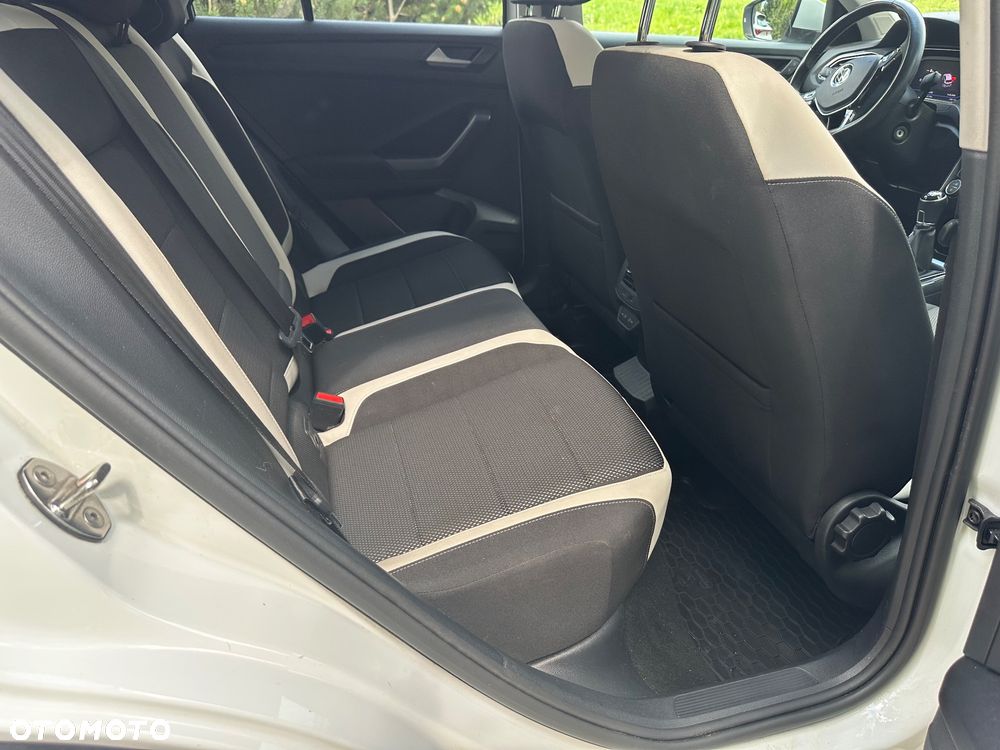 Volkswagen T-Roc 1.5 TSI GPF ACT Premium - 10