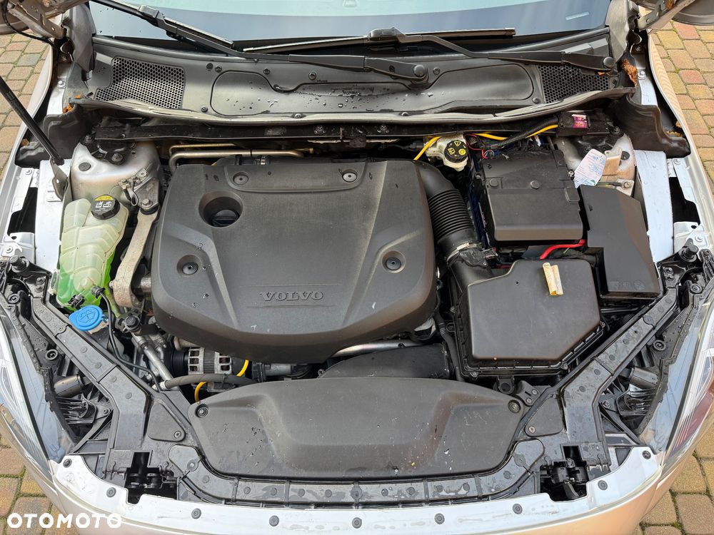 Volvo V40 D2 - 35