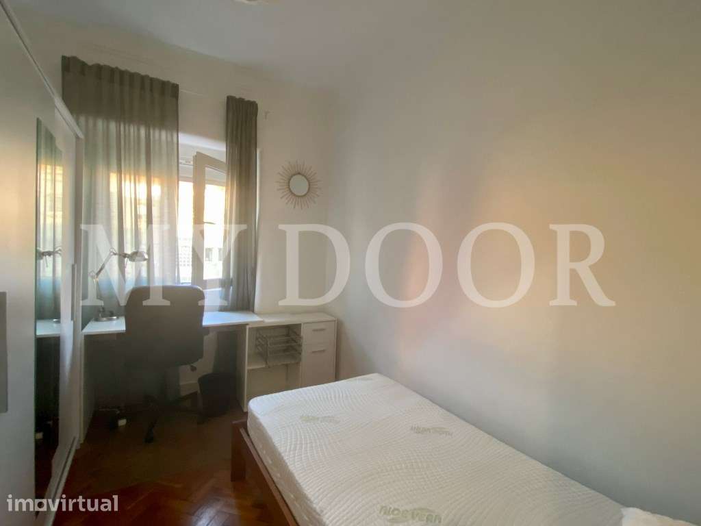 Arrenda-se QUARTO - Vila de Moscavide - junto à Universidade IADE -... - Grande imagem: 4/22