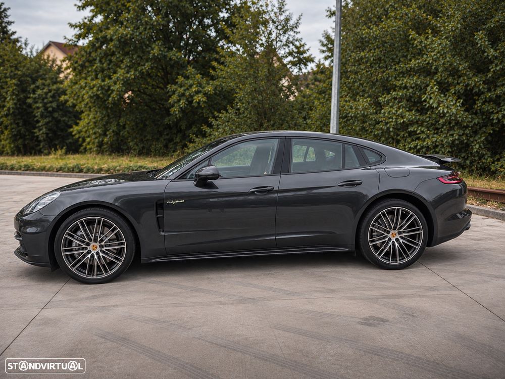 Porsche Panamera 4 E-Hybrid Executive - 3