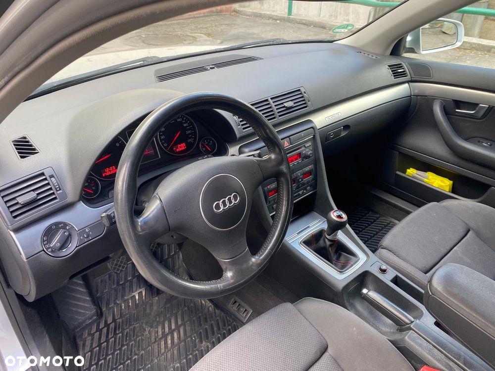 Audi A4 Avant 1.8 T quattro - 11