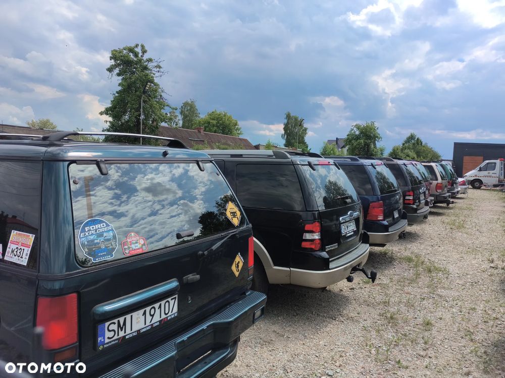 Ford Explorer 4.0 4WD - 16