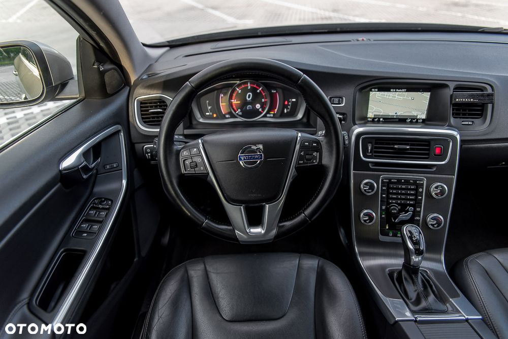 Volvo V60 - 17