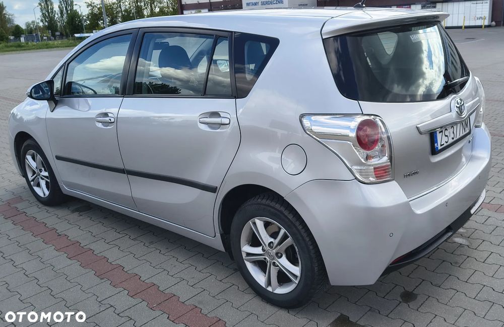 Toyota Verso 1.6 Active - 3