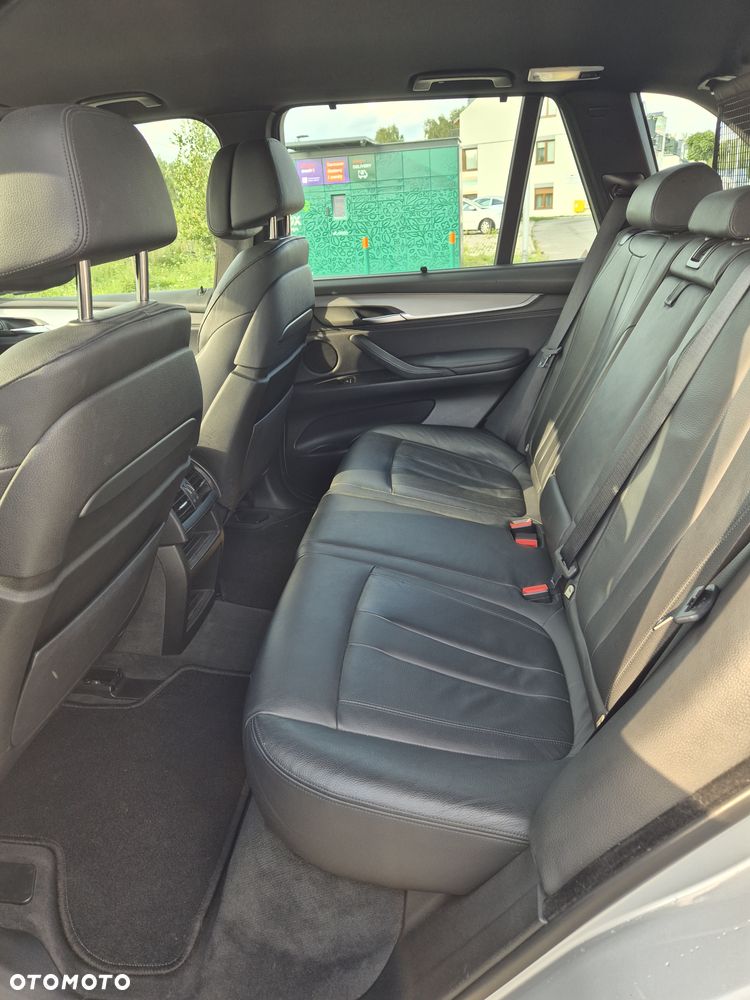 BMW X5 xDrive40d - 26