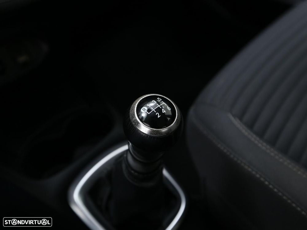 Toyota Yaris 1.4 D-4D Comfort - 19