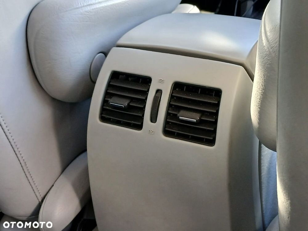 Chrysler Pacifica - 31