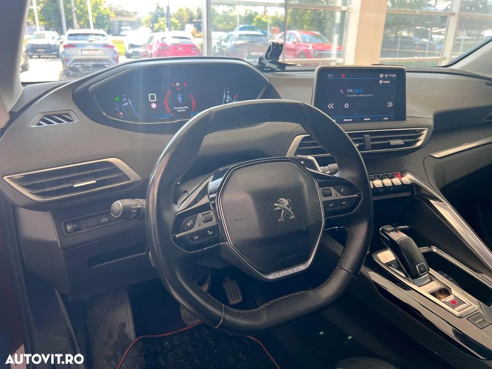 Peugeot 3008 1.6 PureTech Turbo S&S EAT8 Allure - 10
