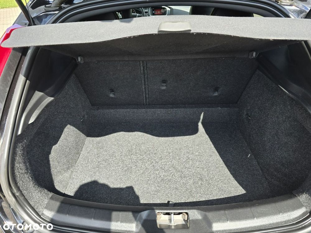 Volvo V40 - 21