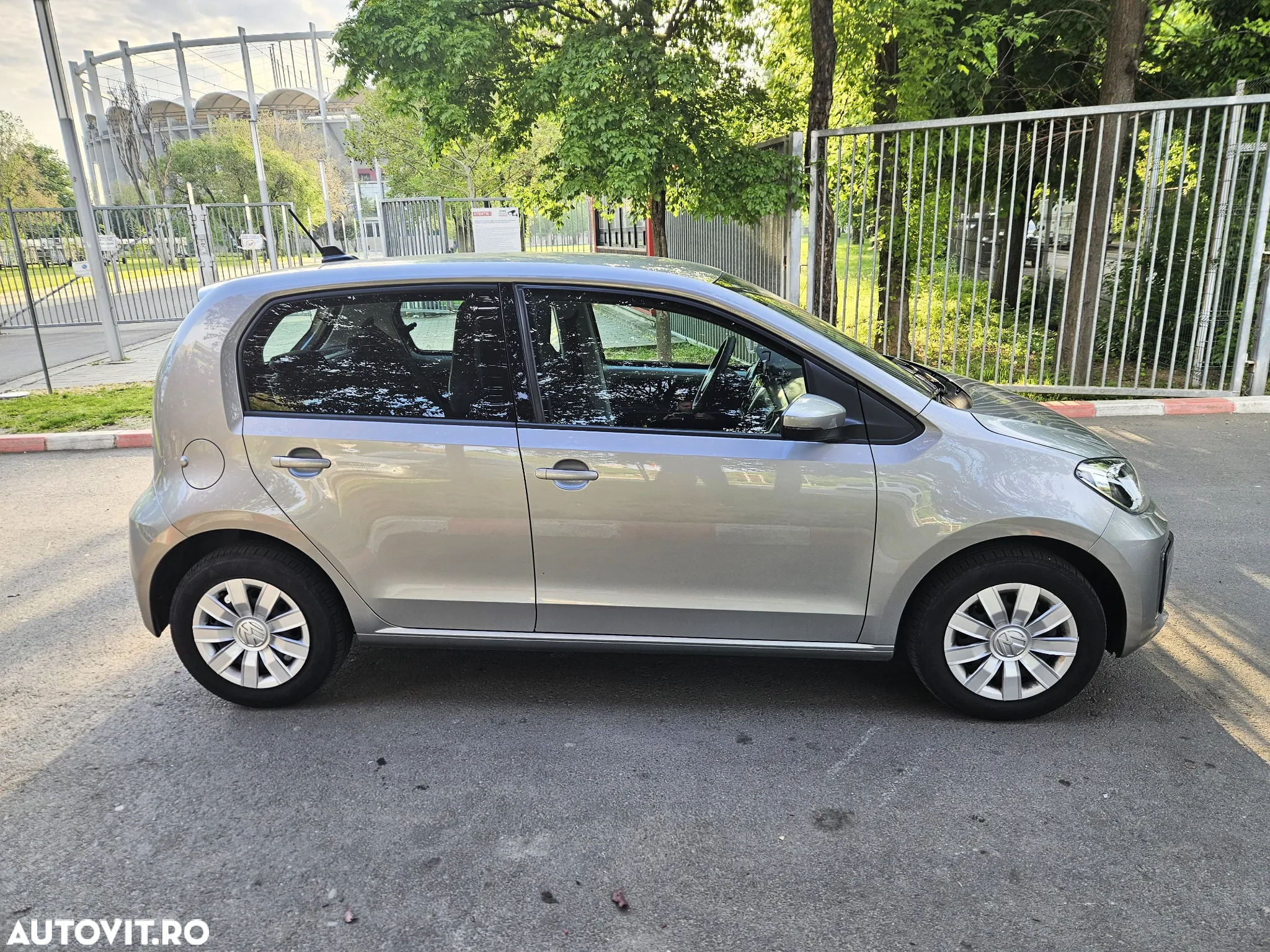 Volkswagen up! e-up! - 3