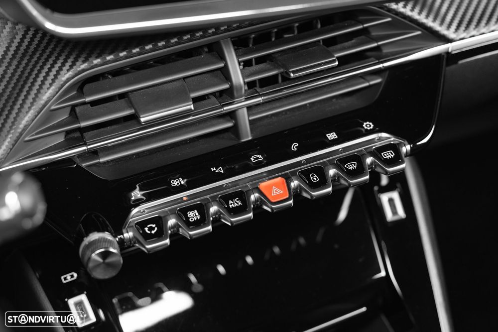 Peugeot 208 1.2 PureTech GT EAT8 - 26